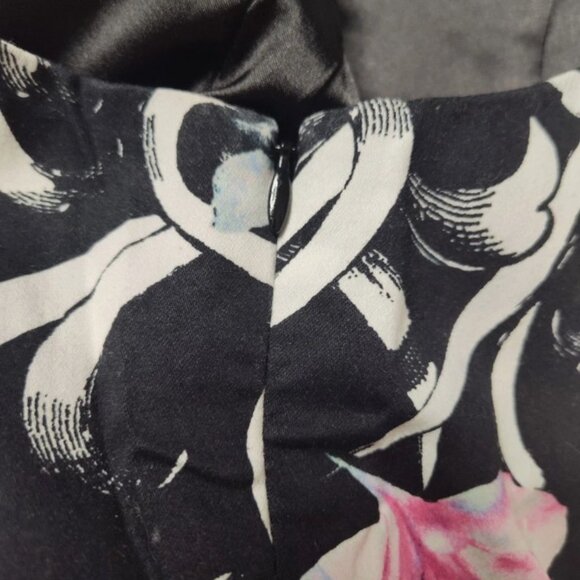 White House Black Market Halter Tank B/W/Pink Floral Side Zip Sleeveless Size 14 - Picture 9 of 10